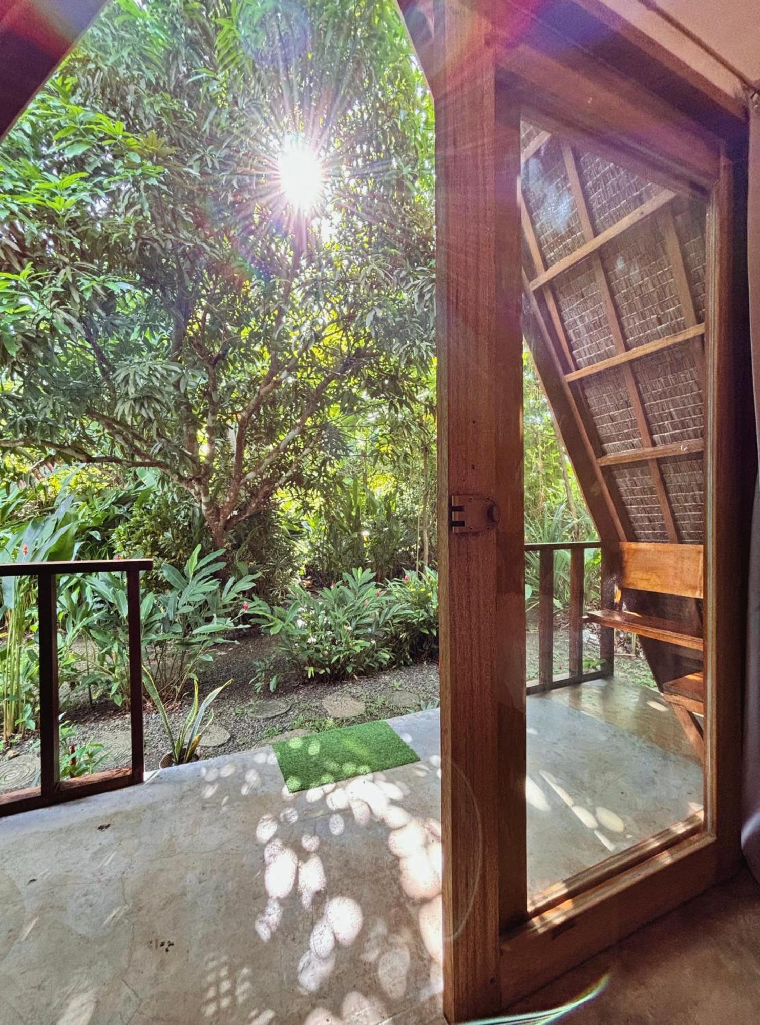Villa Triangle Palms Siargao General Luna  Esterno foto